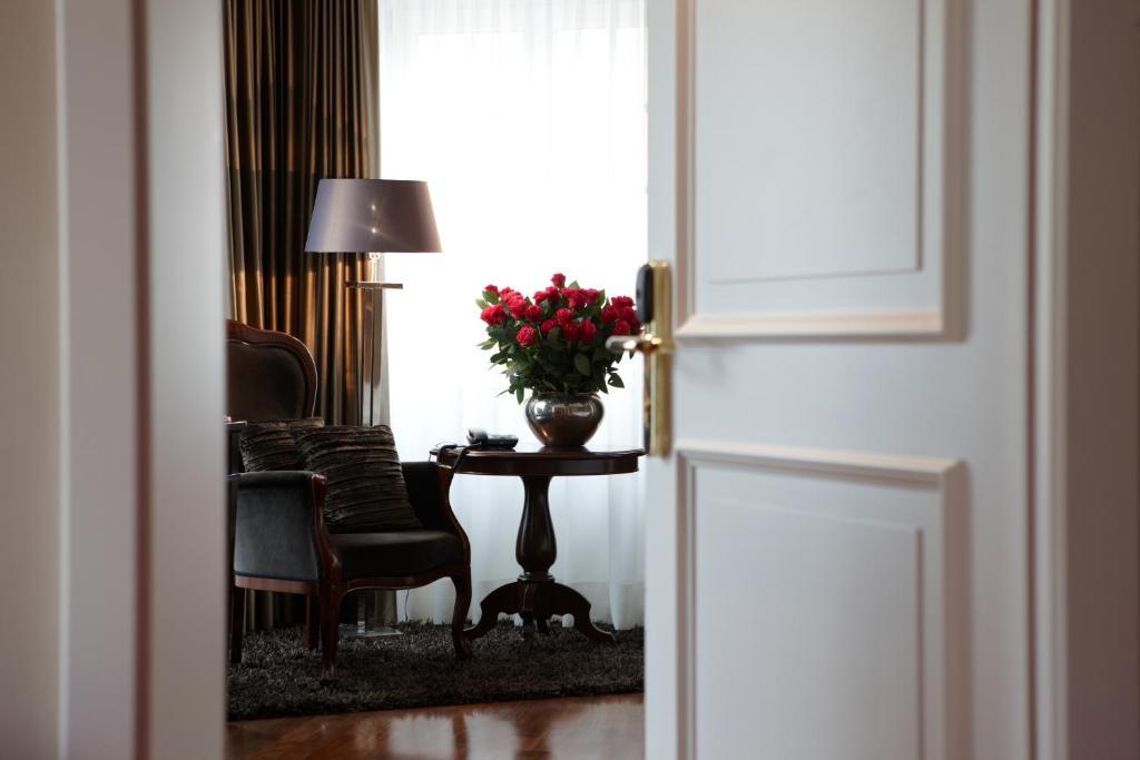 Gutwinski Hotel Фелдкирх Екстериор снимка