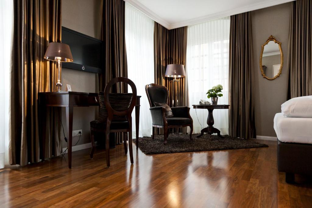 Gutwinski Hotel Фелдкирх Екстериор снимка